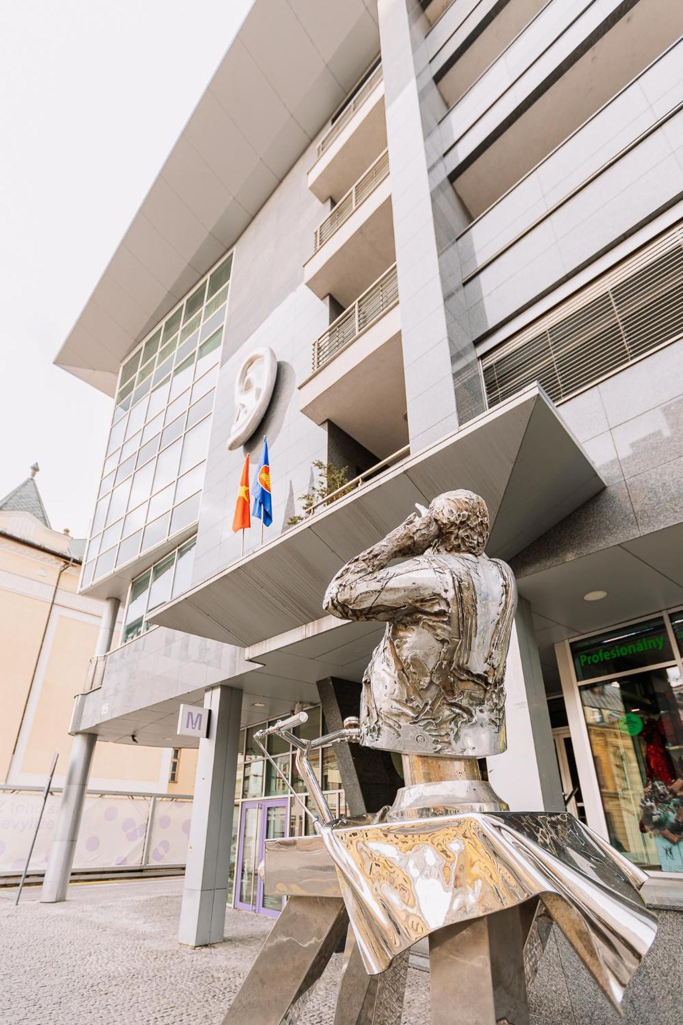 Skau 1 Old Town Family & Business Apartment Free Parking Bratislava Eksteriør bilde